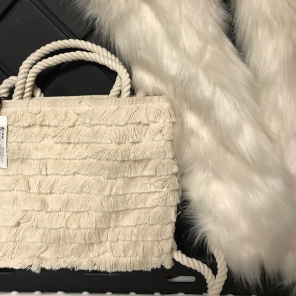 Fur scarf new - Picture 3 of 4